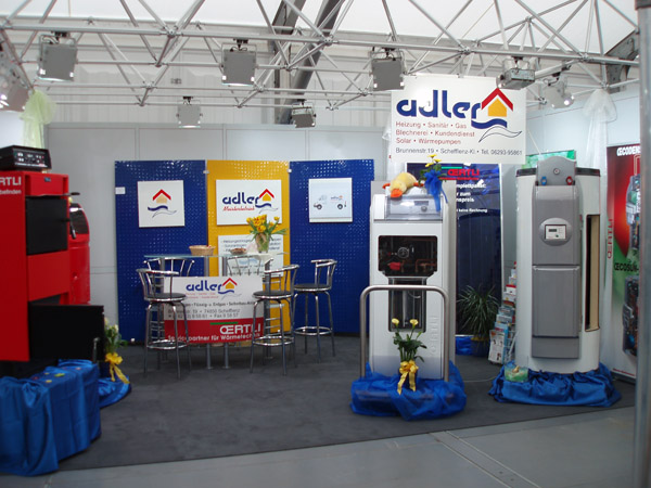 Messestand Live 2010.jpg